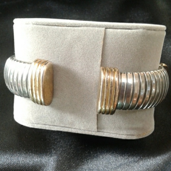 Bracelet - Picture 2 of 3